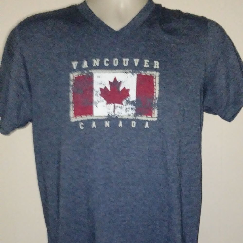 Vancouver Canada Tee T Shirt Size S/P Blue
